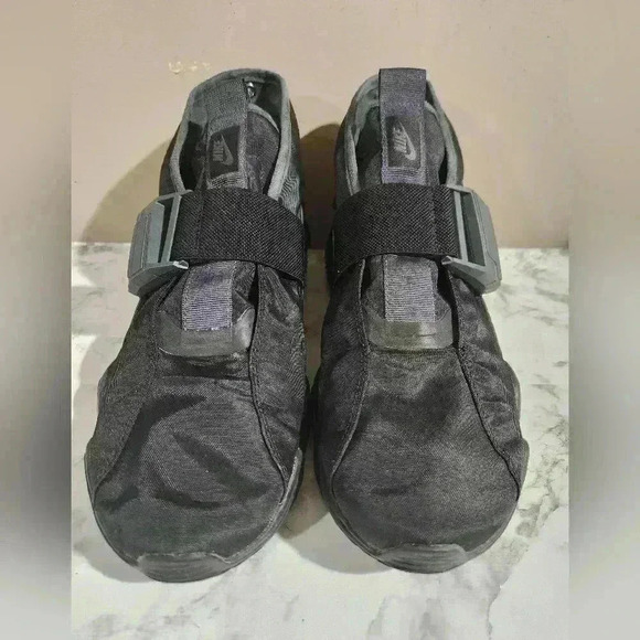 Nike Komyuter SE Triple Black mens size 9.5 - Picture 2 of 8